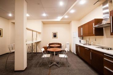 هتل Nevsky 136 Guest House