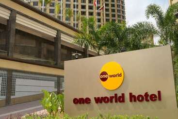 هتل One World