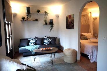 تختخواب و صبحانه Casa Del Rio Boho Chic Retreat