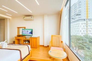 Duc Vuong Saigon Hotel   Cao Thang