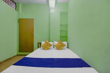 هتل Sangamam Homes