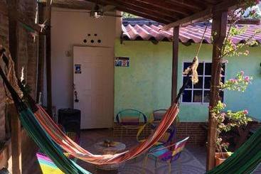 پانسیون Hostal Buena Vida