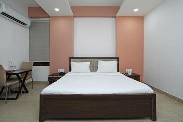 هتل Spot On 74614  Radhika Palace