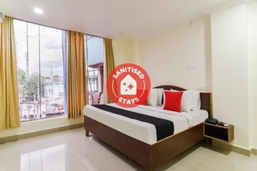 בית מלון כפרי Capital O 49041  Shri Balaji Residency