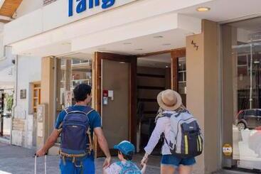 هتل Tangoinn Club