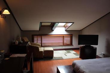 هتل Westlake Hillview International