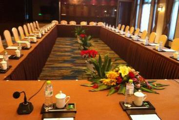 هتل Westlake Hillview International