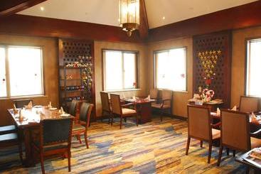 هتل Westlake Hillview International