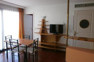 اقامتگاه Résidence Le Quai Des Princes