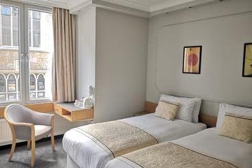 هتل Lancaster Hall