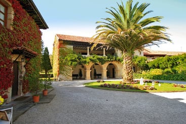 هتل Palacio De Caranceja