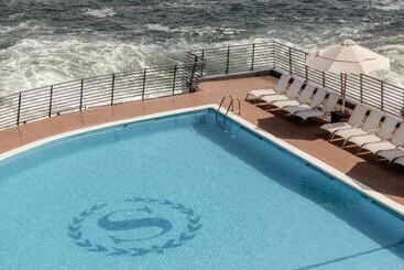 Sheraton Miramar Hotel & Convention Center