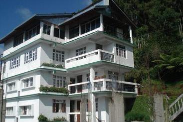 هتل Chalet Orchid Eco Retreat
