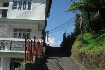 هتل Chalet Orchid Eco Retreat
