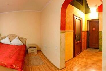 فندق De Luxe