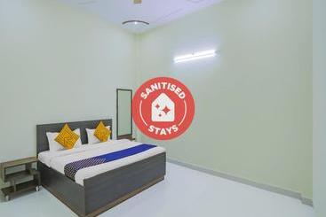 בית מלון כפרי Spot On 77630 Seahorse Resort