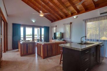 هتل Turtle Island Beach Resort, Trademark Collection By Wyndham