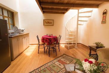 تختخواب و صبحانه Uchu Cusco   Guest House