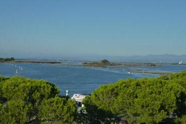 هتل Meublè Tripoli