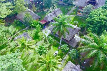 هاستل El Retiro Lanquin