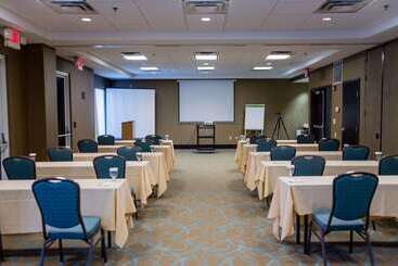 هتل Hilton Garden Inn Columbus/dublin