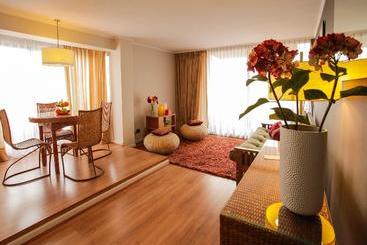 La Sebastiana Suites