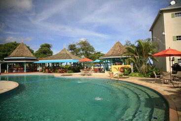 فندق Bay Gardens Beach Resort & Spa