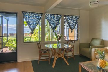 هتل The Makai Inn