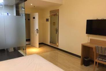 호텔 7 Days Inn Yancheng Yingbin Avenue Institute Of Technology