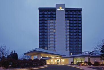 هتل La Quinta By Wyndham Minneapolis Bloomington W   Free Airport Shuttle
