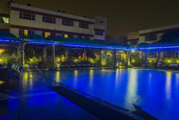 هتل Yamuna View 