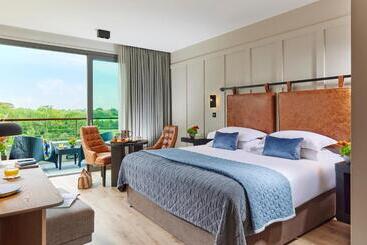 Seafield Hotel & Spa Resort