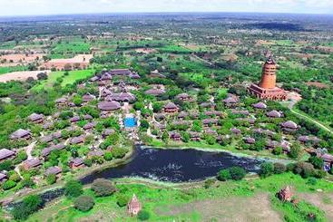 هتل Aureum Palace  & Resort Bagan