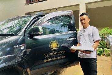 호텔 The Sunset Beach Resort & Spa Taling Ngam