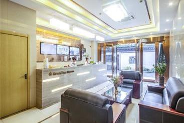 هتل Greentree Inn Wuxi Jiangyin Dongwaihuan Road Zanyuan