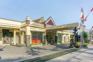 هتل Palem Sari