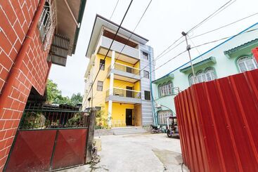 בית מלון כפרי Reddoorz @ D Maagma Street