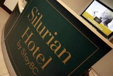 هاستل Silurian  By Staybc