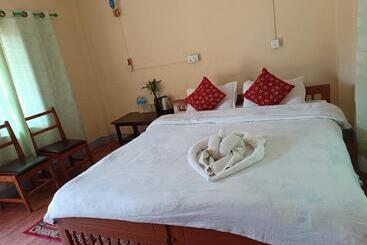 호텔 Crocodile Safari Camp