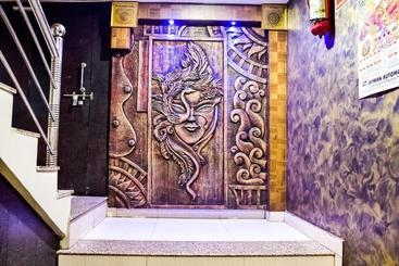 호텔 Oyo 77325  Pragya 2