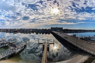 ホテル Harbor Inn