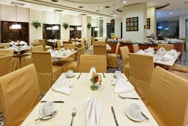 هتل Crowne Plaza San Pedro Sula