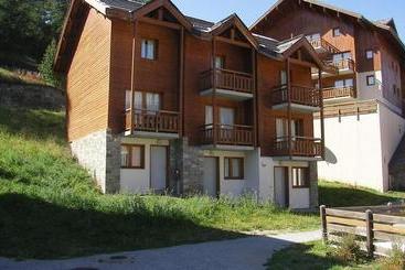 هتل Le Parc Aux Etoiles