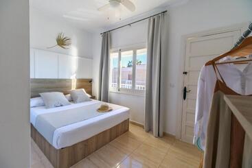 هتل Playa Terreros