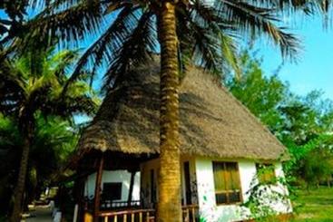 هتل Waikiki Zanzibar Resort