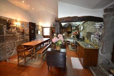 هتل Quinta De Cima De Eiriz