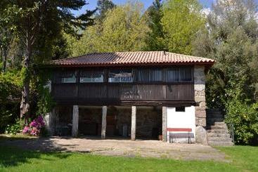 هتل Quinta De Cima De Eiriz
