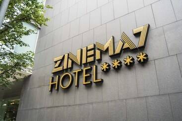 هتل Zinema7