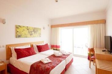 Aparthotel Grand Muthu Forte Do Vale