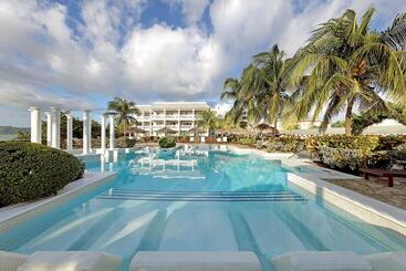 Grand Palladium Lady Hamilton Resort & Spa - All Inclusive